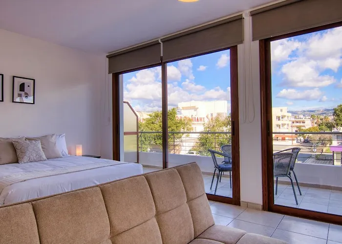 Phaedrus Living: City Flat Palas 103