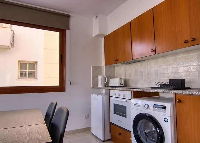 Phaedrus Living: City Flat Palas 103