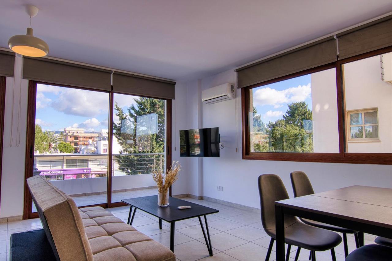 Phaedrus Living: Flat 103 *